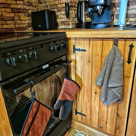 Wooden Paradise Next To Gondola Апартаменты *