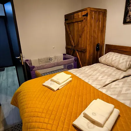 Wooden Paradise Next To Gondola Апартамент *