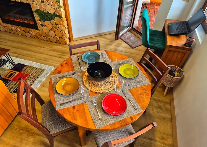 Wooden Paradise Next To Gondola Banszko